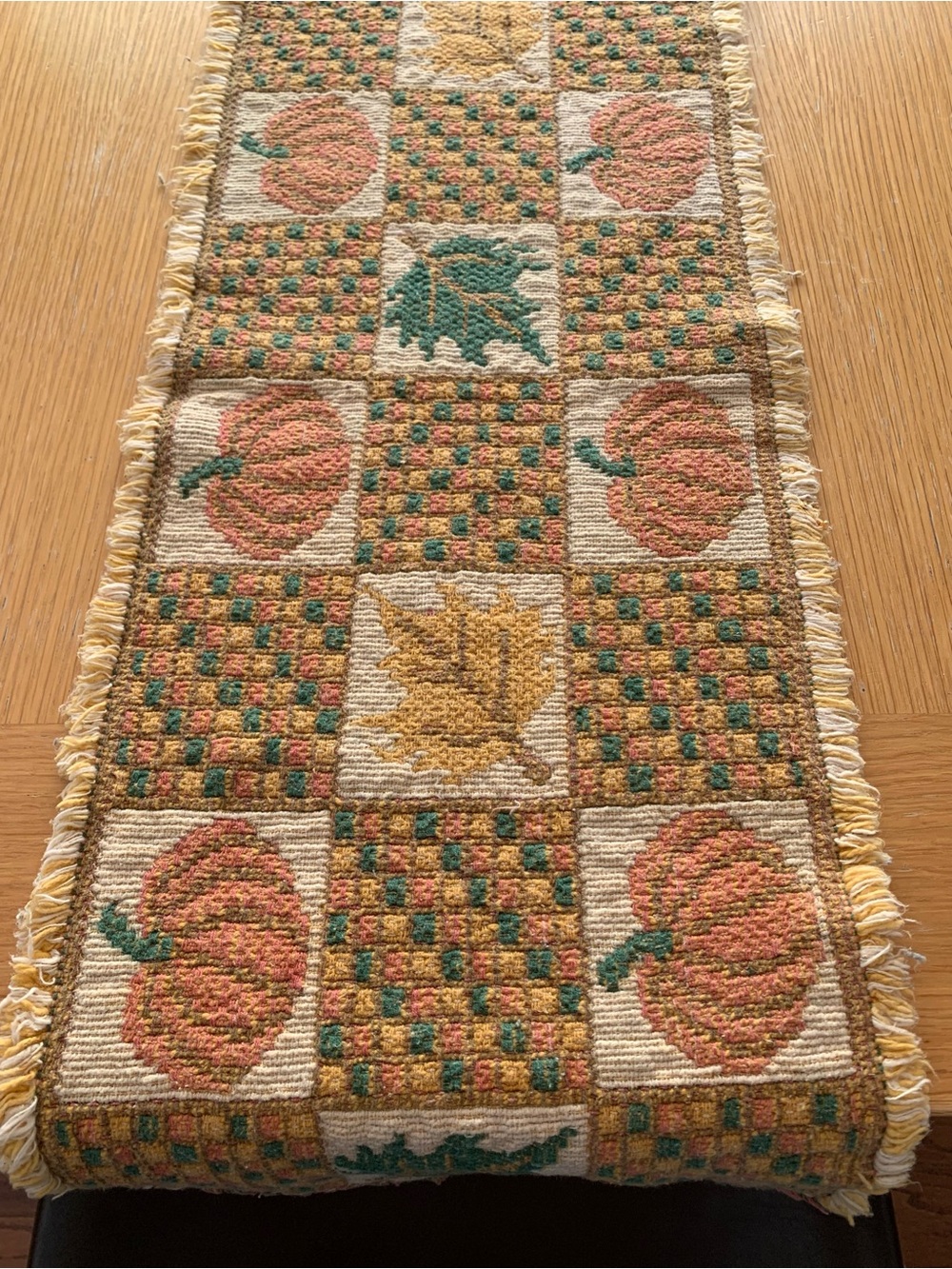 Autumn Pumpkin & Leaf Woven Table Runner